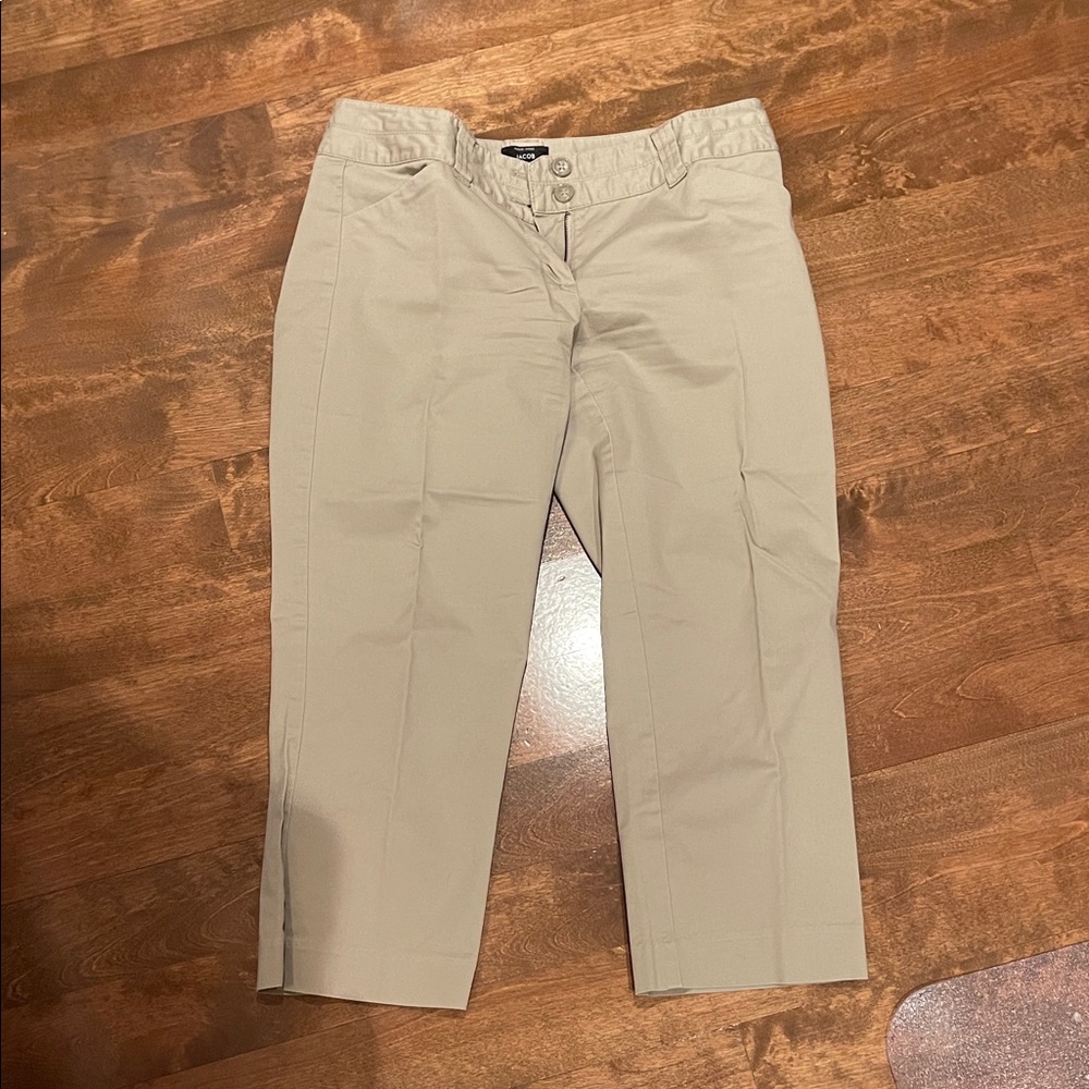 Women’s Tan Capris